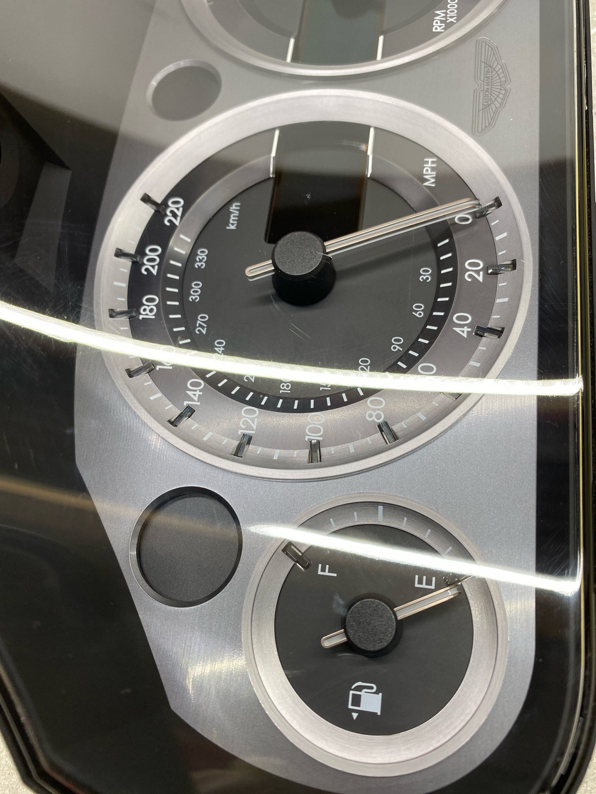 2013-2016 Aston Martin DB9 Oem Speedometer Instruement Gauge Cluster *23k miles*