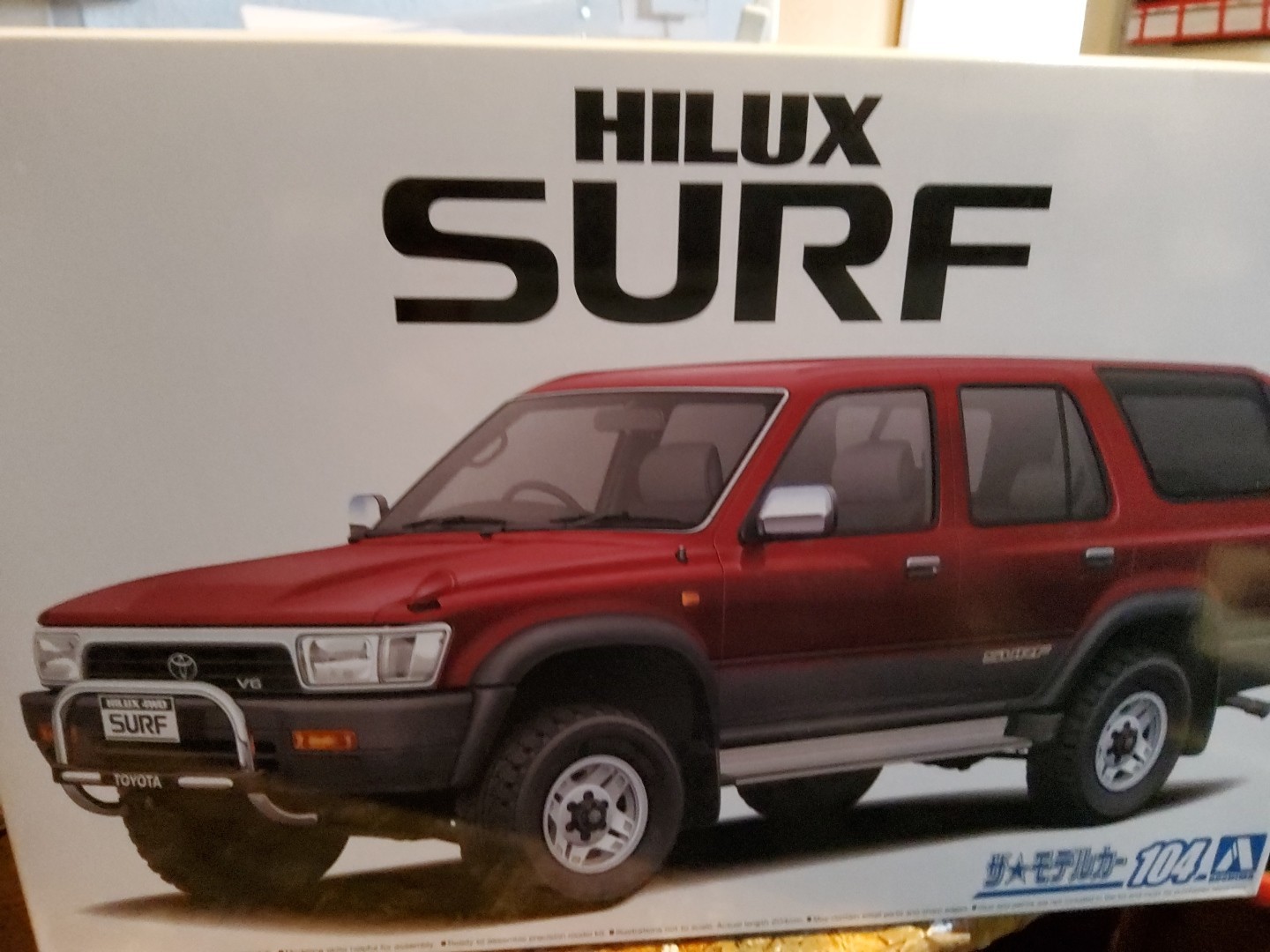 TOYOTA SURF HILUX  4X4 ,1/24 PLASTIC KIT AOSHIMA,