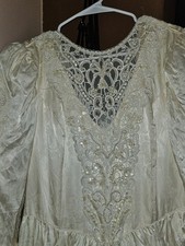 Ivory wedding dress  with lace 