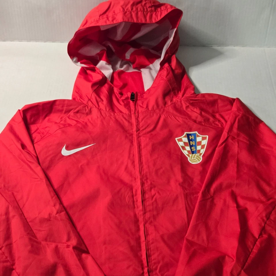 Nike Men's Full Zip Hooded Jacket Size L Red AWF Croatia National Football Team - Image 2 of 4
