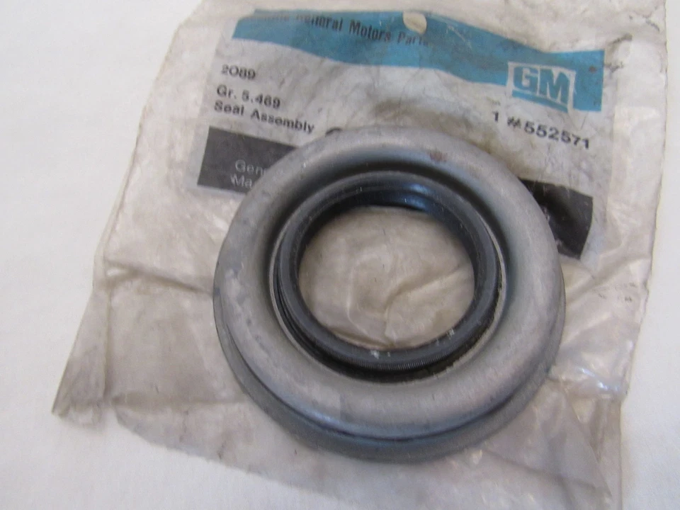 Nuevo de Lote Antiguo 1978-88 Chevy Olds Buick 442 Regal GN SS Monte IROC Piñón Sello GM # 552571 Foto 2 de 4