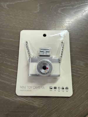 3COINS Mini Digital Camera Take photos and Videos - White 