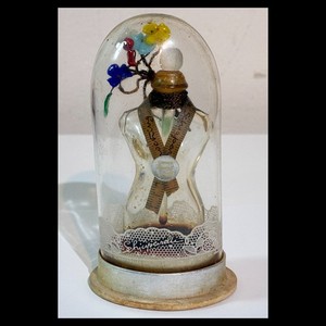 Vintage 1930s Era SCHIAPARELLI PERFUME Bottle in Presentation Dome