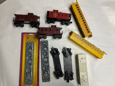 Lionel O Gauge Train Car Lot of 10 Parts Assortment