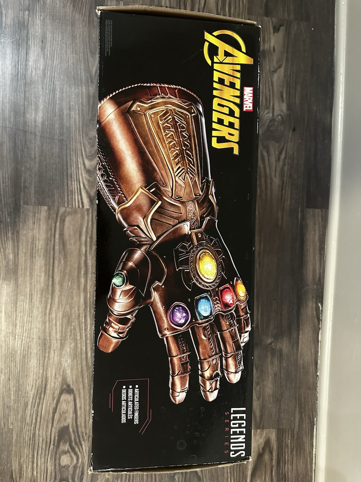 Marvel E0491 Legends Series Articulated Electronic Infinity Gauntlet ...