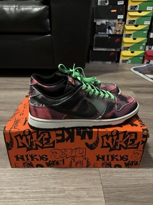 Nike Dunk Low Premium Graffiti size 11 preworn/ loved!