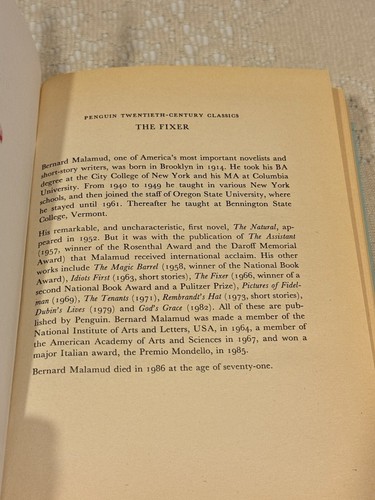 The Fixer by Bernard Malamud (Penguin Twentieth-Century Classics) - 1967 HC Book - Picture 8 of 16