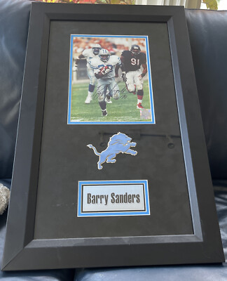 Barry Sanders Signed Framed Photo | eBay