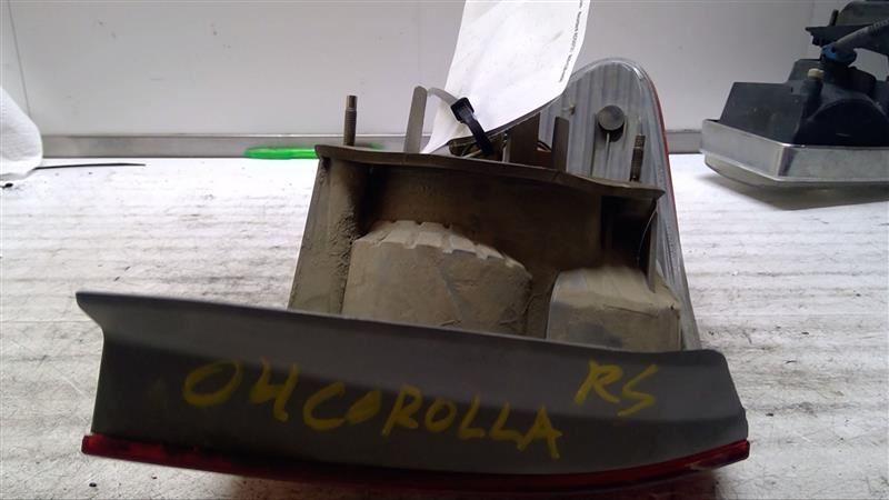 Passenger Tail Light Quarter Panel Mounted Thru 4/04 Fits 03-04 COROLLA 505468