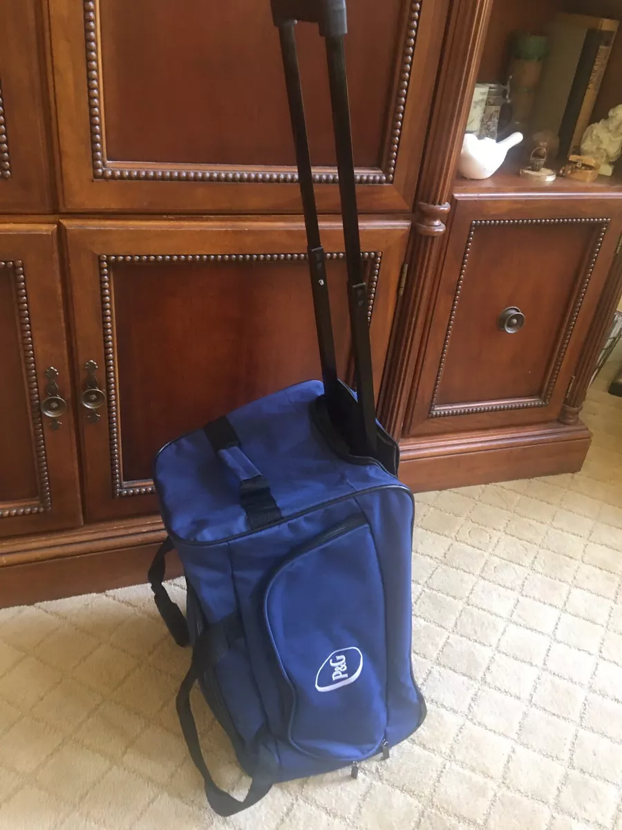 Wheeled duffle best sale bags carry on