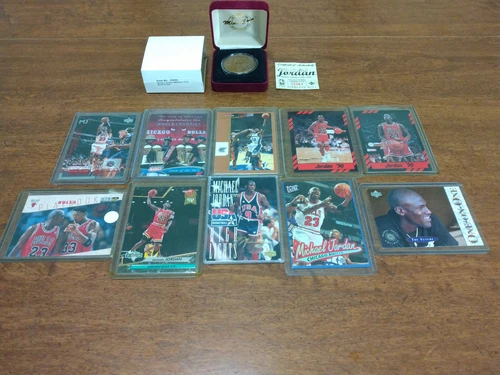 Lot of 10 Michael Jordan Cards 90’s Chicago Bulls & Collectors Coin