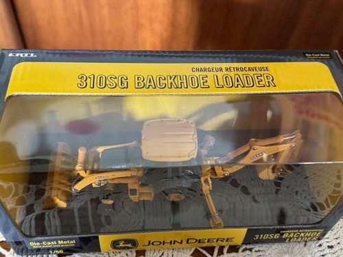 Ertl John Deere 310SG Backhoe Loader 1/50 Scale # 15231N NIP - Picture 2 of 3