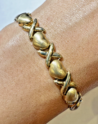 Signed AK 14K Solid Gold Hearts Kisses Links 7