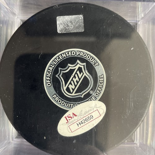 Nail Yakupov Signed Puck Edmonton Oilers JSA COA - Picture 4 of 4