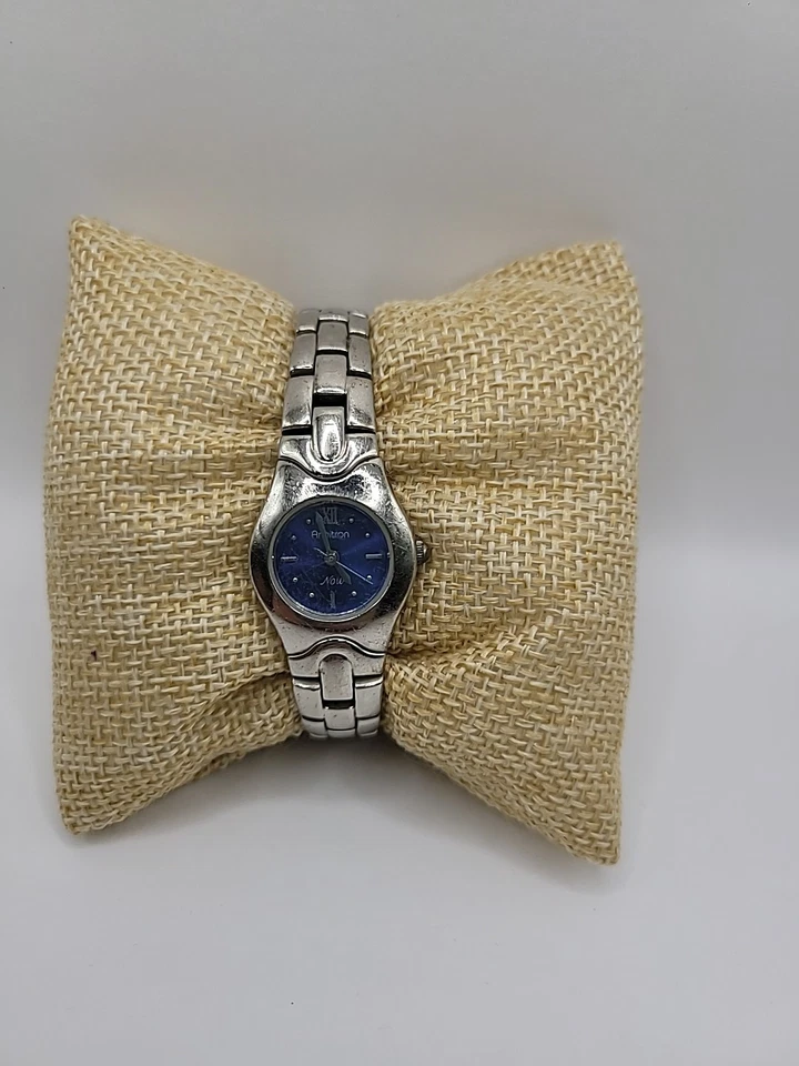 Vintage Armitron Wristwatch Watch Silver Tone Blue Dial Metal Band Jewelry - Image 2 of 4
