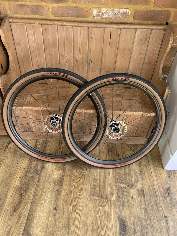 Reynolds Carbon Wheelset 29” & WTB Byway TCS 60tpi Tyres : 700 x 44