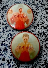 Lot of 2  1978 VARI VUE DEVO BALLOON GIRL, LENTICULAR PIN BACKS, CLUB DEVO 3" NM