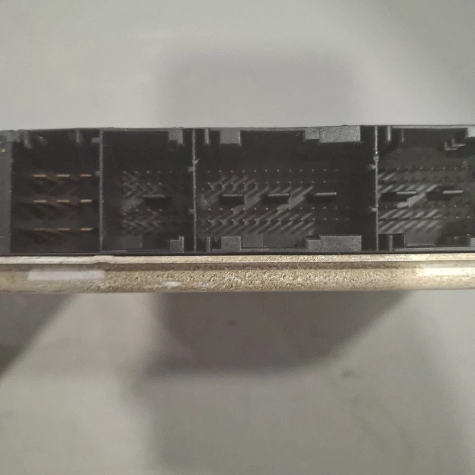 BMW 750i E66 2006-2008 ECM/ECU 0 261 209 076 Foto 4 de 4