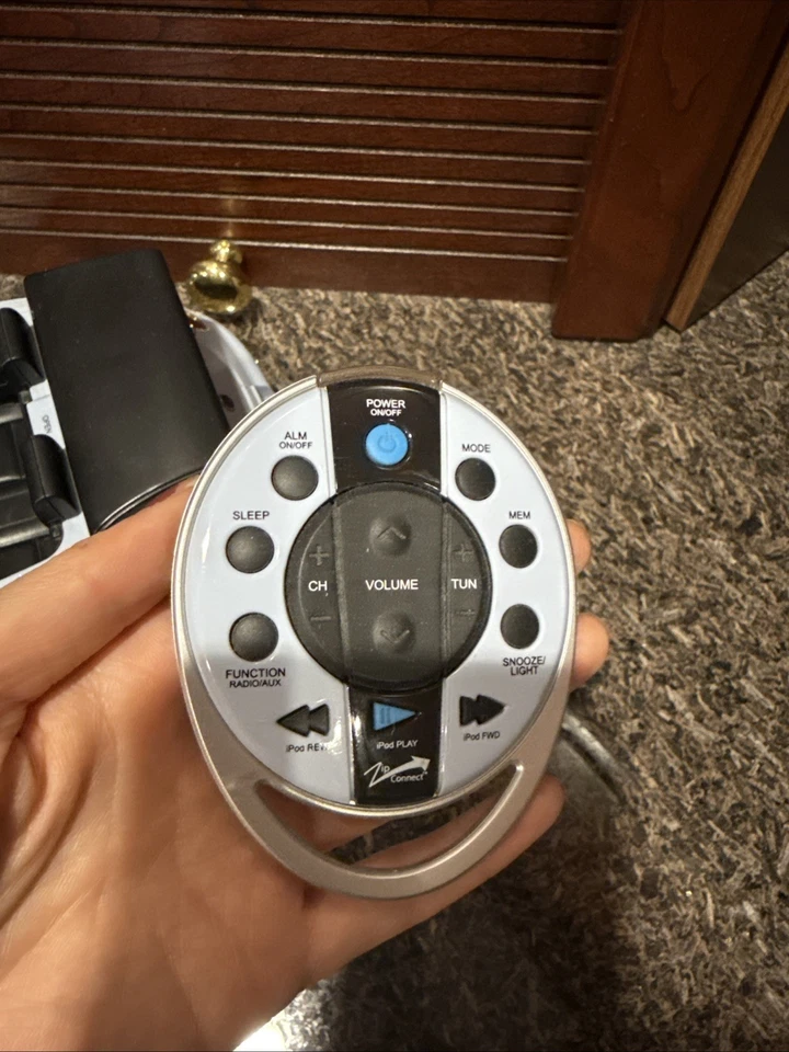 SHARPER IMAGE DESIGN ZipConnect Stereo Beetle, Model #GT805, radio  - Image 2 of 4