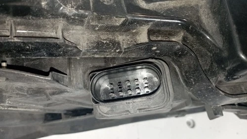 081411102L headlamp left side 1086125 AUDI A6 AVANT 4B5 2.5 TDI 1998