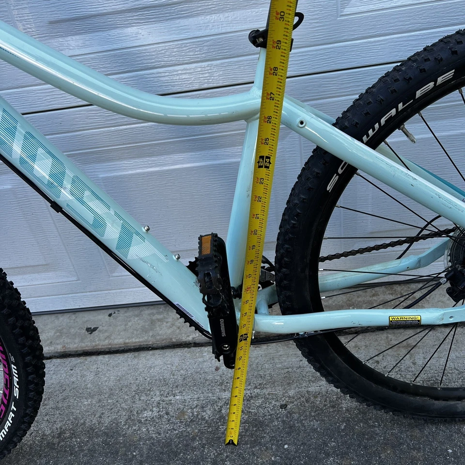 Bicicleta de montaña Ghost Lanao 3 para mujer mediana 17” aluminio rígida Cross Country  Foto 3 de 4