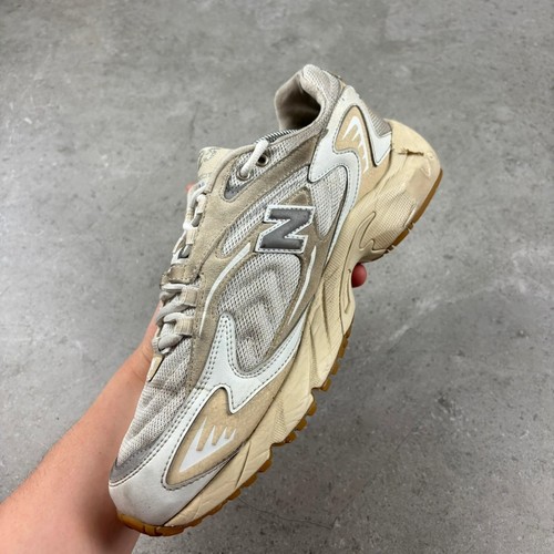 New Balance 725 Radically Classic Pack Off White Gum - Picture 3 of 8
