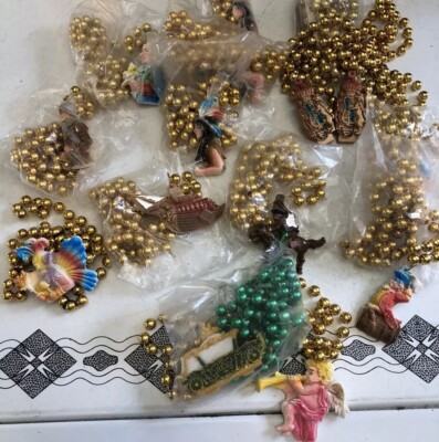 2015 Rex Parade Medallion Float Beads Title, Bandwagon & 8 Floats 15 total