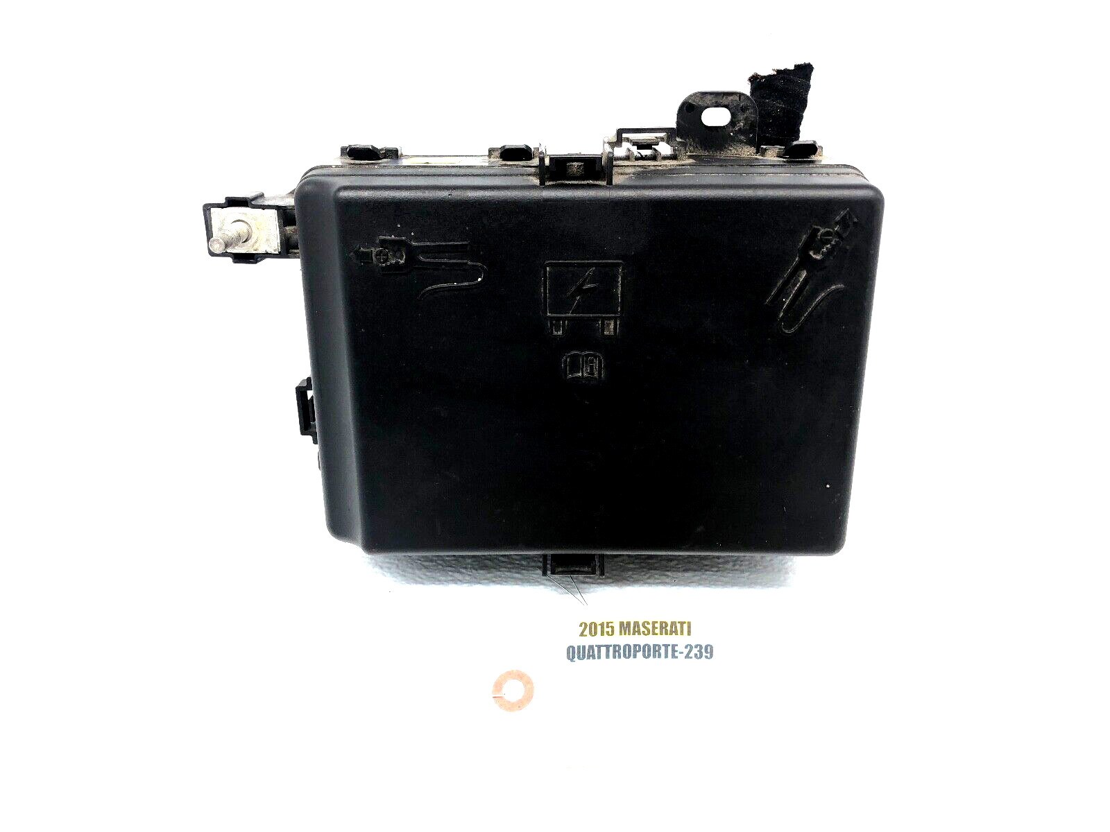 2014-2020 MASERATI QUATTROPORTE ENGINE FUSE RELAY BOX OEM.