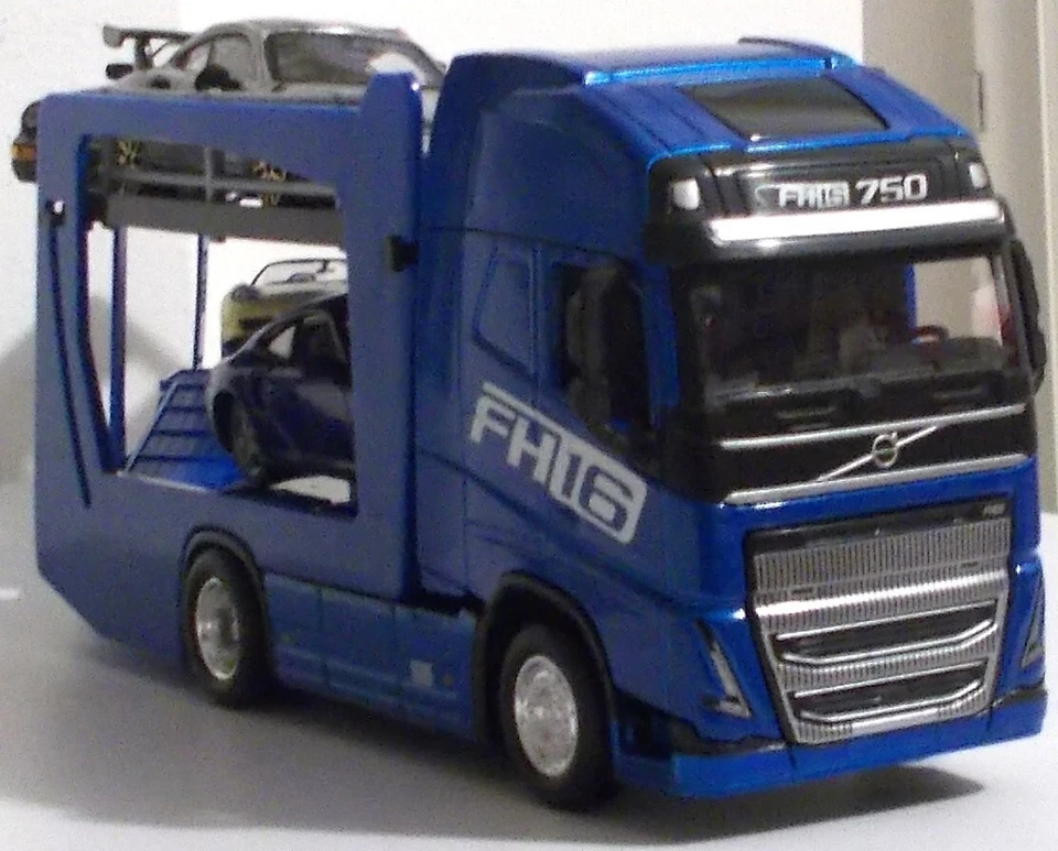 BISARCA VOLVO FH16 1/43 BURAGO PLASTICA + 5 AUTOVETTURE NO POLITOYS, MEBETOYS - Immagine 3 di 4