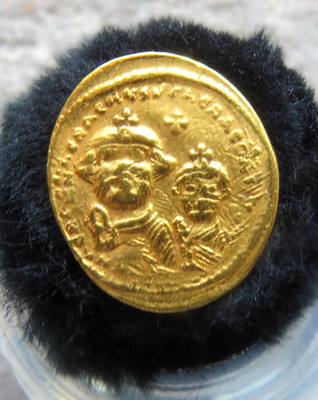 Byzantine Heraclius + Her Constantine AU Solidus 610 AD - 641 AD.   4.4 gm