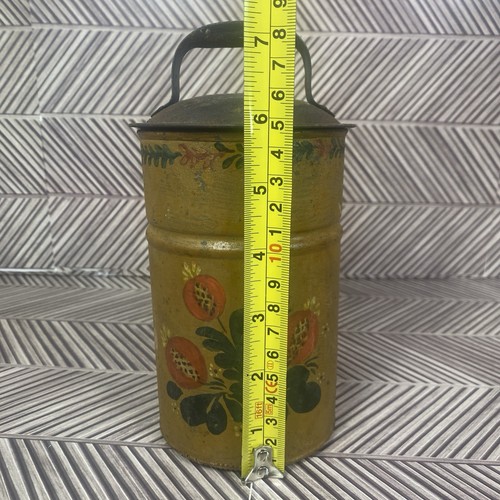 Vintage Rustic Painted Sifter/shaker - Picture 9 of 10