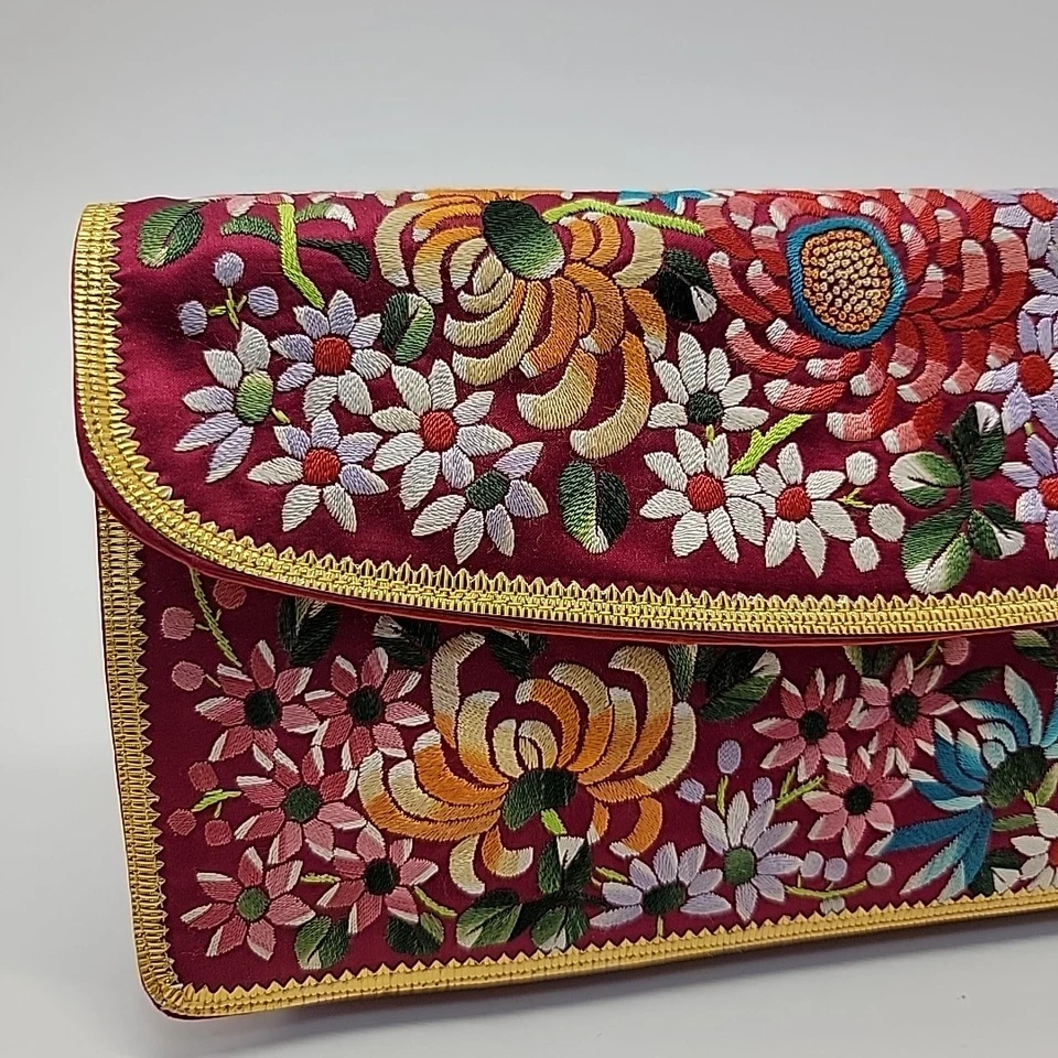Vtg 60s Asian Embroidery Purse Bag Clutch Red Silk Gold Birds Floral Colorful - Image 3 of 4
