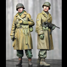 1/35 Resin Figure WW2 US Infantry Winter 2 Figures Unassembled Unpainted