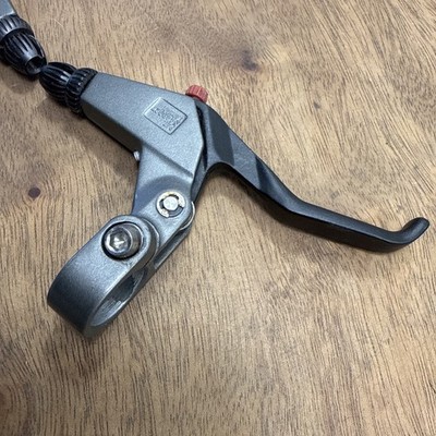 Avid Speed Dial Ti Levers Titanium Grey/Black V-Brake 2002 | eBay