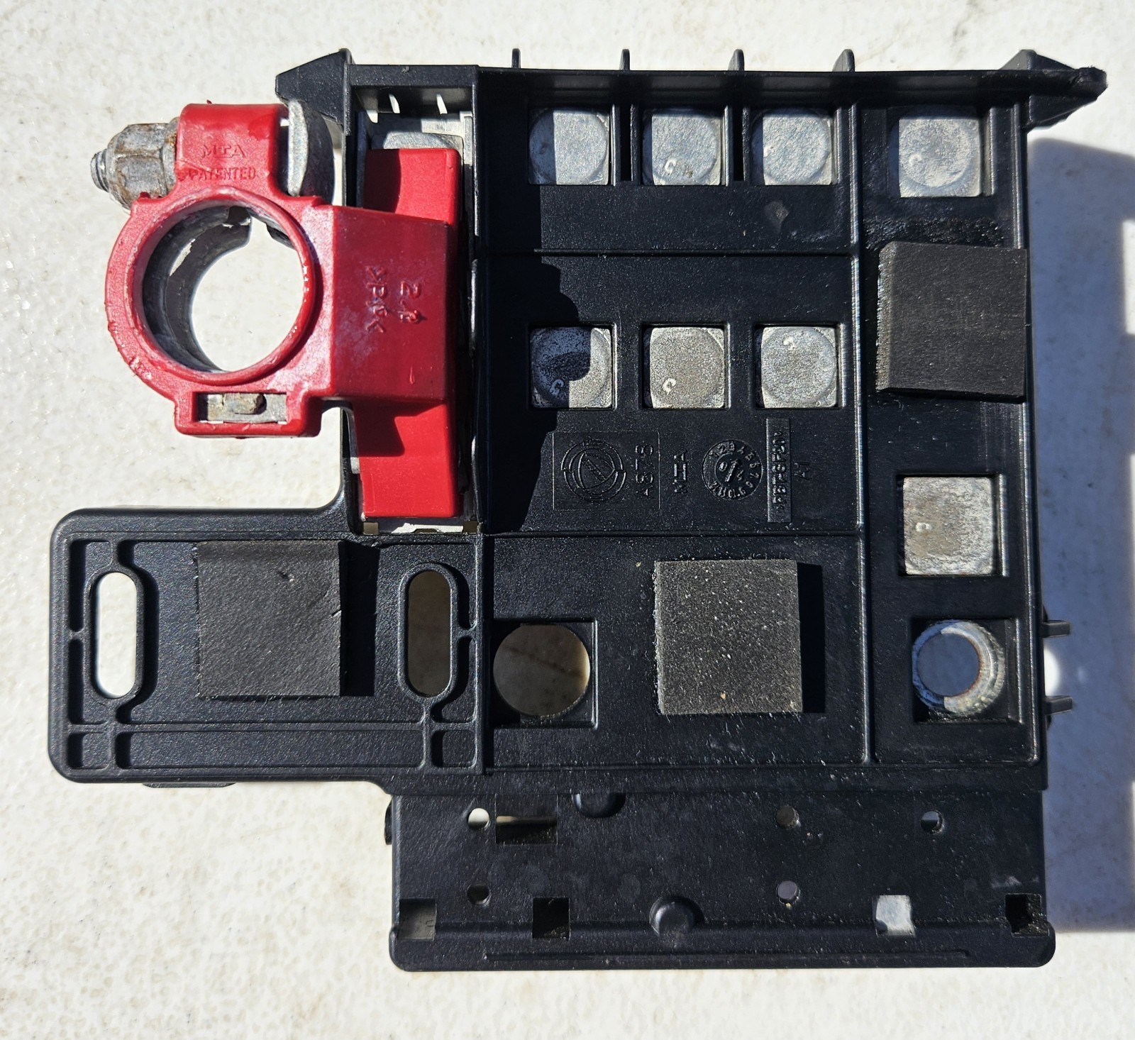 2005 Maserati Quattroporte Positive Battery Terminal