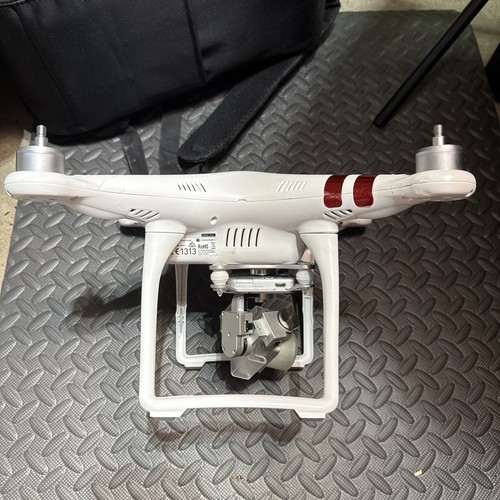 DJI Phantom 3 Standard Quadcopter Camera Drone - White (Parts Only - as is) - Picture 6 of 12