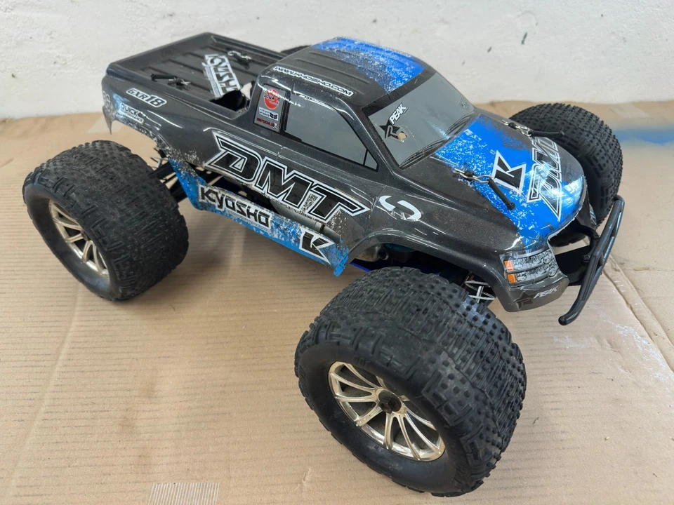 Kyosho DMT .18 Nitro 1:10 4WD + Syncro KT-200 – fahrbereit - Bild 3 von 4