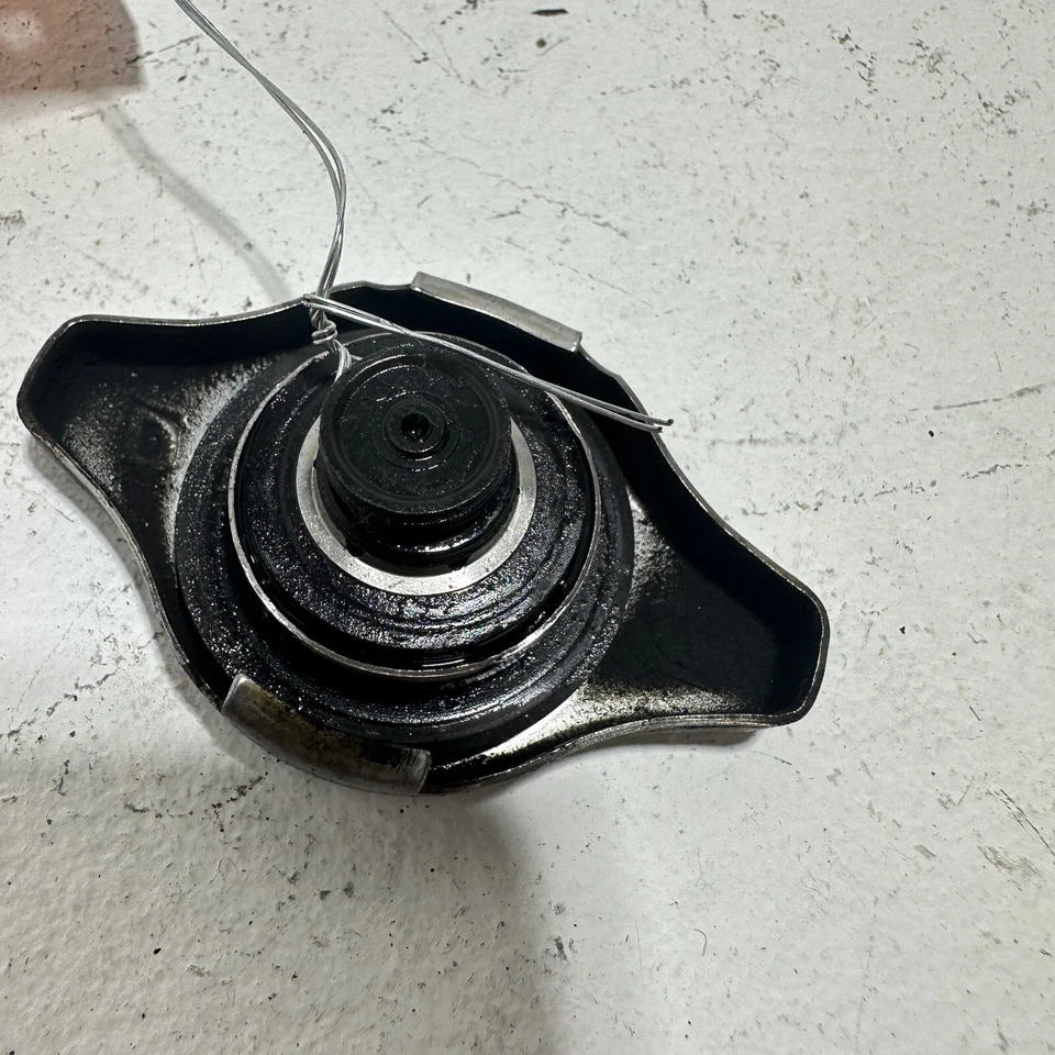 2005-2020 Honda Accord Engine Coolant Cooling Radiator Cap OEM - Image 4 of 4