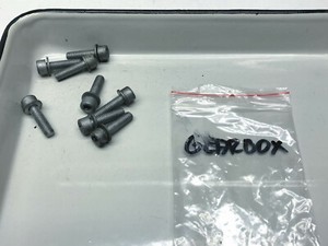 BMW K1300R Getriebe Schrauben Gearbox Mounting Bolts Screws (4) 10'