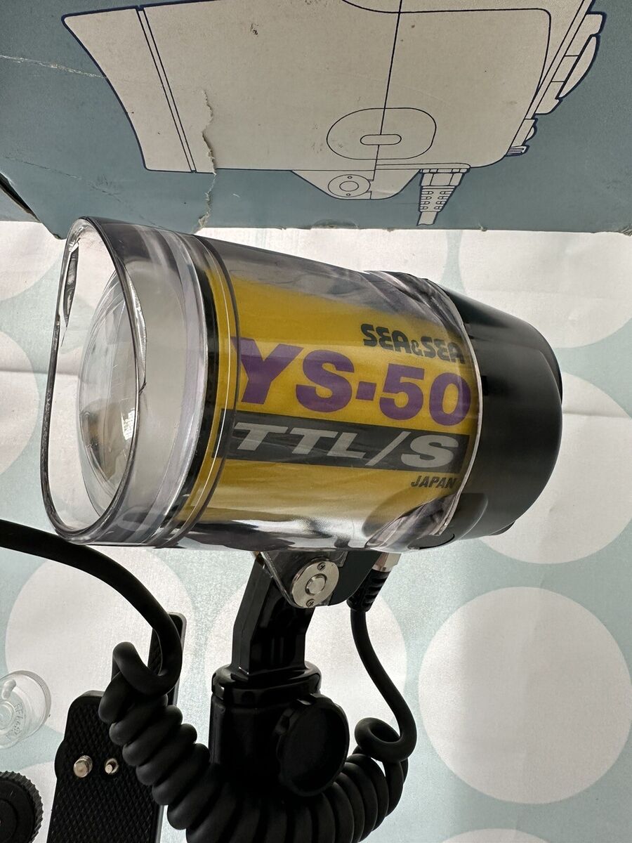 Sea & Sea Motormarine II Ex Underwater 35mm Film Camera With Sea & Sea Motormarine II Ex Underwater 35mm Film Camera With