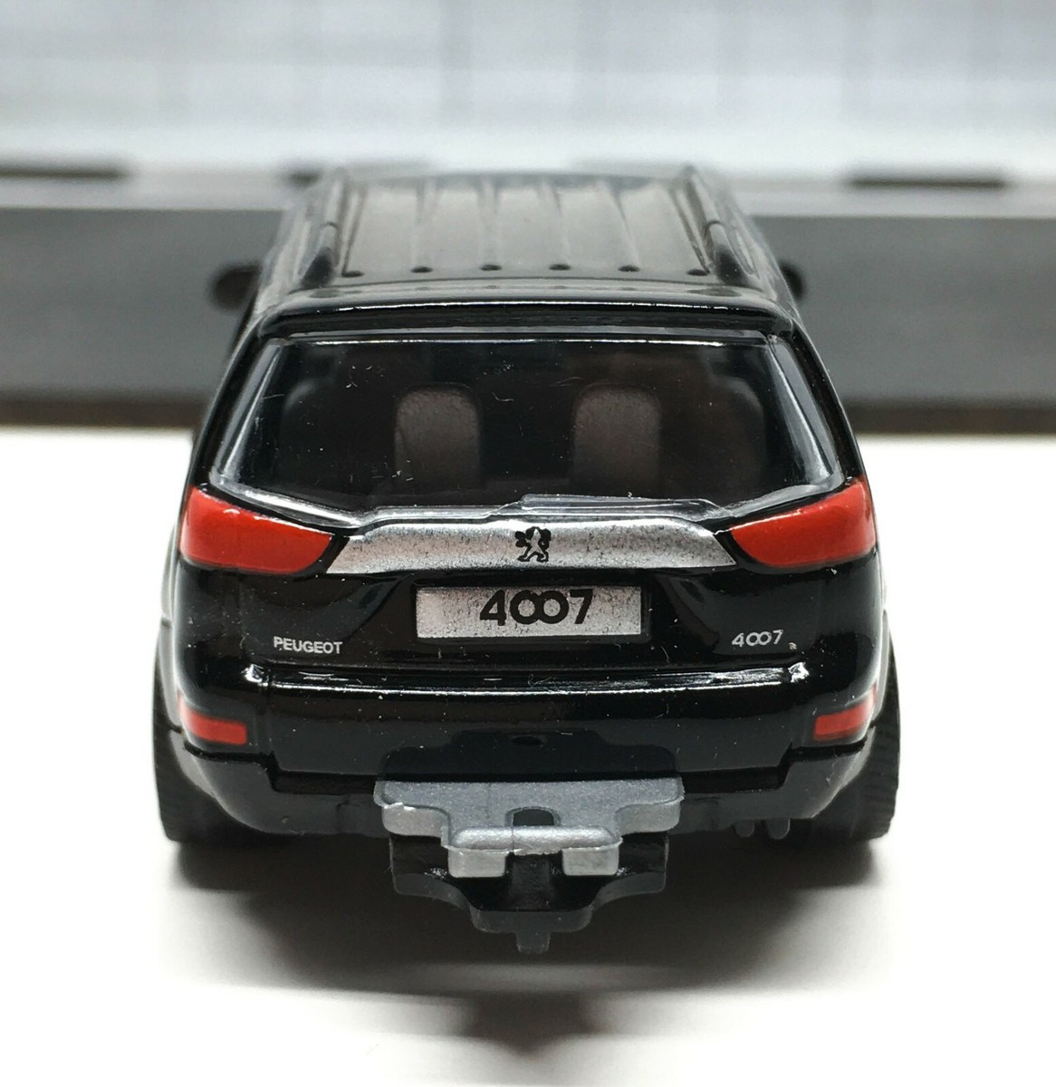 Majorette Peugeot 4007 Black - Wheel 5HC 1:64 (3 inches