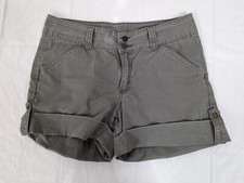 Vtg Riders / Lee Women's Olive Green Mom Khakis Cuffed Casual Shorts, Sz. 12M S3