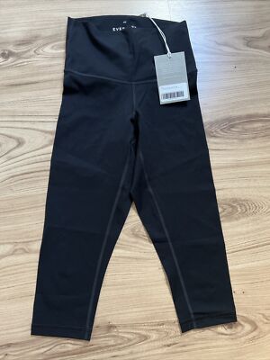 Everlane hose The Perform Cropped Legging schwarz 