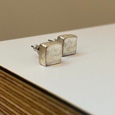 Susan Caplan 1980s Vintage Square Stud Earrings - silver colour