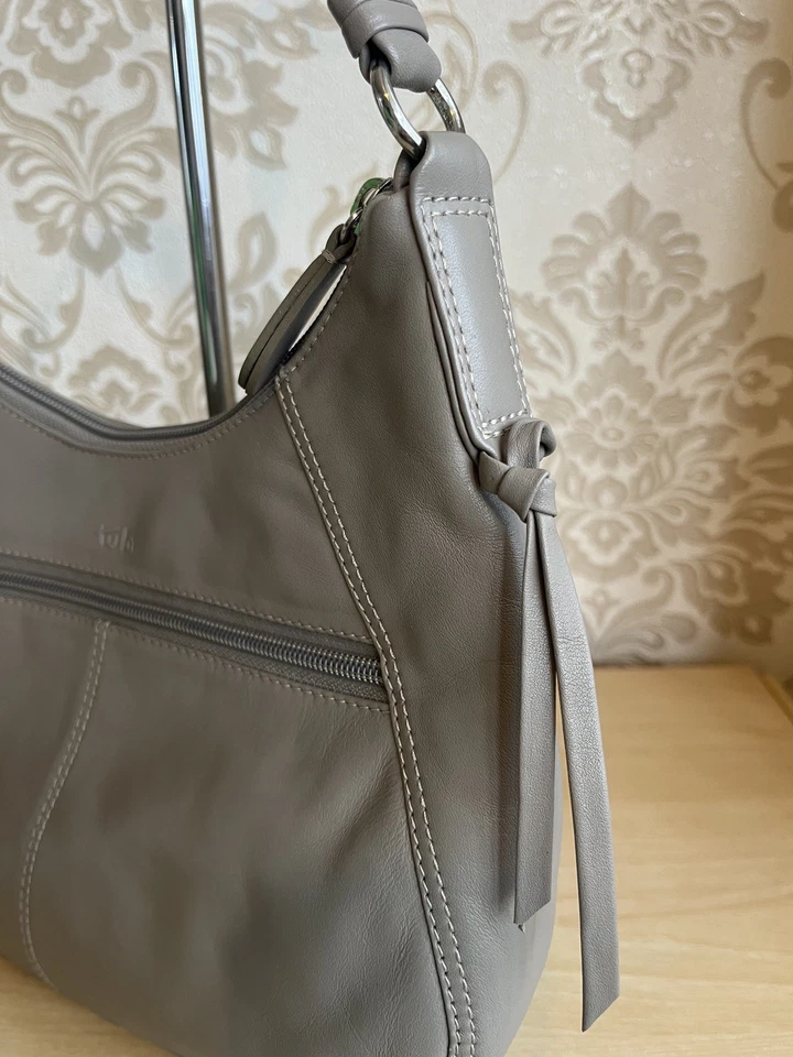 Tula By Radley Handbag Beige Leather Shoulder Bag. New - Image 4 of 4