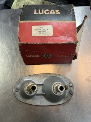 Austin Morris J4 Lucas L655/6 Rear Tail Light Assembly 54570941 NOS Boxed