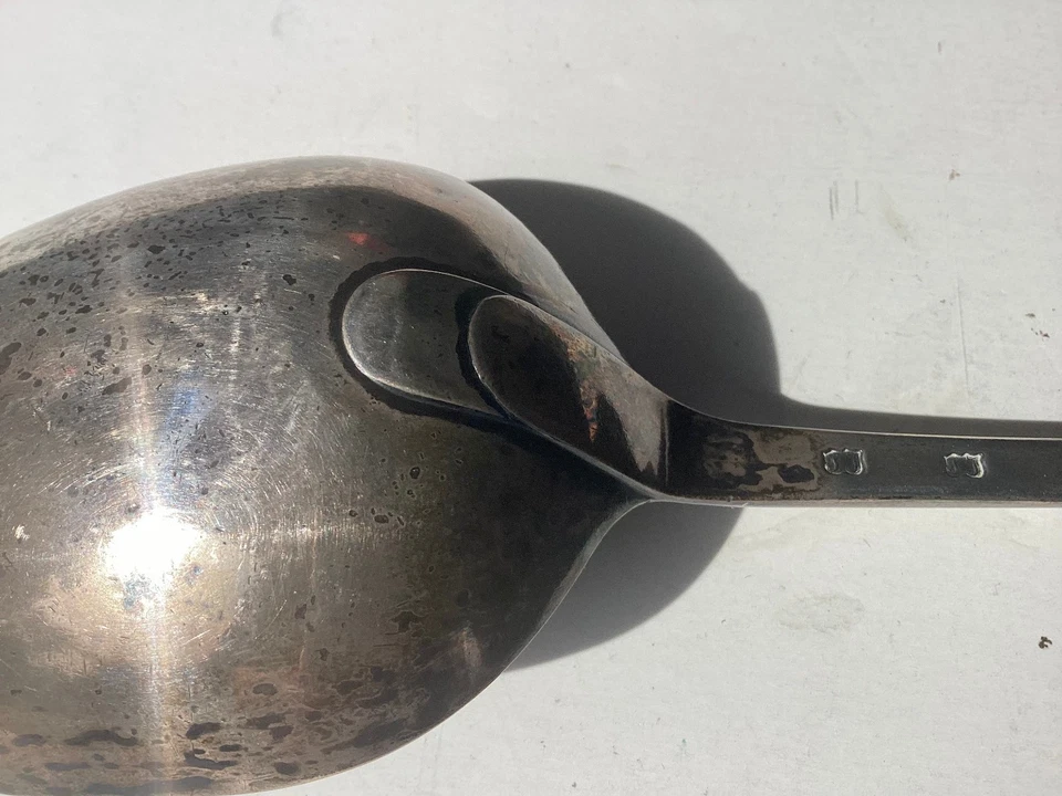 Cuchara basting de plata Early American-Coin-Samuel Tingley-1767 NY NY-234 gramos Foto 3 de 4