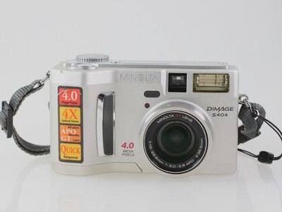 Konica Minolta Dimage S404 Digitalkamera Bridgekamera Kamera