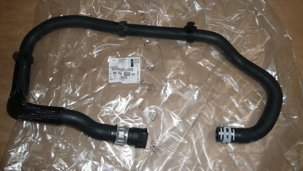 Durite pipe Peugeot 5008 1.6HDi résolvez les fuites de liquide 9670815380