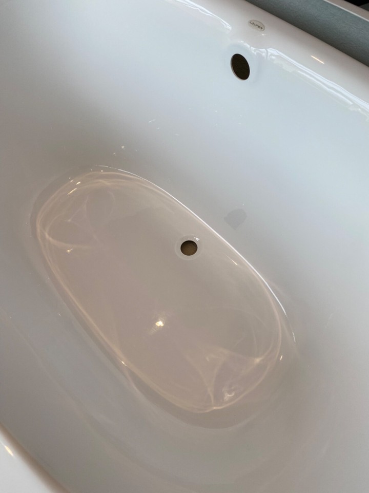 Laufen mimo bathroom suite BATH, VANITY UNIT, VANITY MIRROR, WC, TAPS